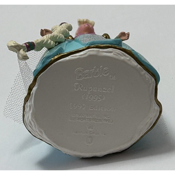 HALLMARK KEEPSAKE ORNAMENT BARBIE RAPUNZEL 1997 CHILDREN'S COLLECTORS SERIES - Picture 7 of 12